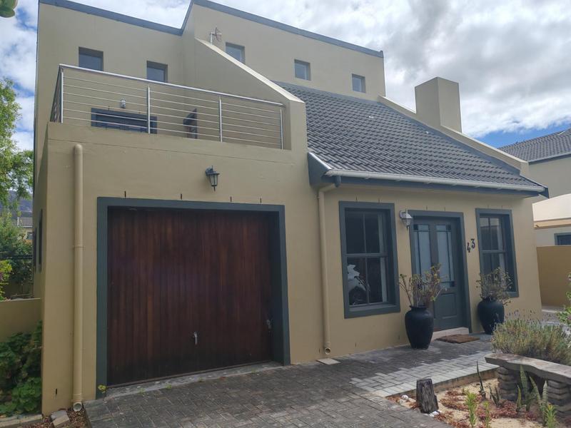 3 Bedroom Property for Sale in Sandbaai Western Cape